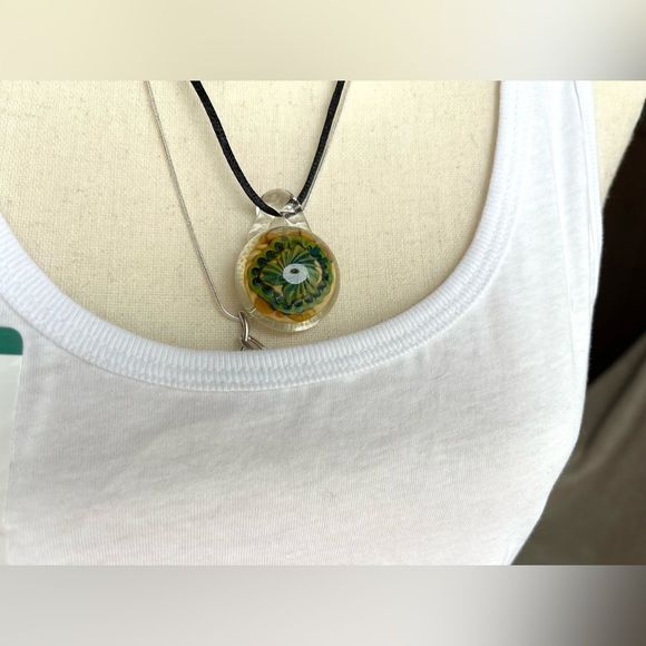 Ladies tank, white, Sz medium, retail $6.99 NWT clothes - Picture 6 of 8